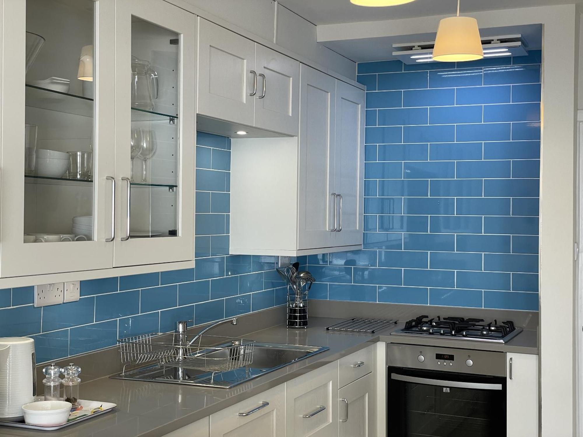 Lovely Seafront 2 Bedroom Apartment 4 アバードベイ エクステリア 写真